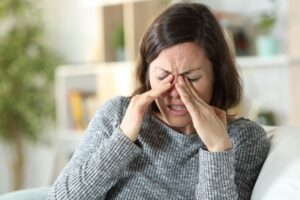 woman-with-sinus-headache